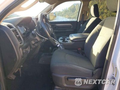 Zdjęcie 7 z 12 samochodu: 2020 RAM 2500 TRADESMAN VIN:3C6UR5HL0LG243625 - miniatura