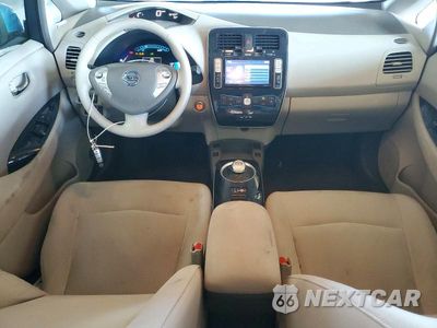 Zdjęcie 8 z 12 samochodu: 2012 NISSAN LEAF SV VIN:JN1AZ0CP5CT024075 - miniatura