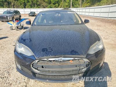 Piąte zdjęcie samochodu w środku: 2014 TESLA MODEL S VIN:5YJSA1H17EFP35169 - miniatura