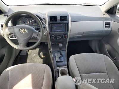 Zdjęcie 8 z 12 samochodu: 2009 TOYOTA COROLLA LE VIN:JTDBL40E599043678 - miniatura