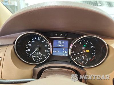 Zdjęcie 9 z 13 samochodu: 2010 MERCEDES-BENZ R 350 4MATIC VIN:4JGCB6FEXAA107609 - miniatura