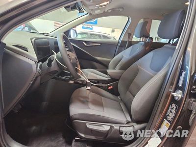 Zdjęcie 7 z 13 samochodu: 2025 KIA NIRO LX VIN:KNDCP3LEXS5308011 - miniatura