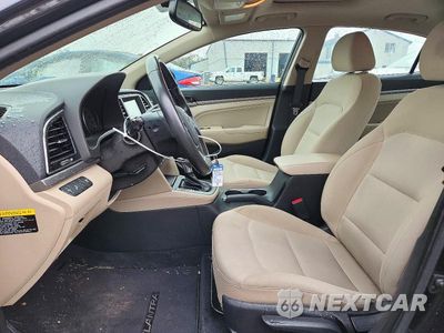 Zdjęcie 7 z 12 samochodu: 2018 HYUNDAI ELANTRA VALUE EDITION VIN:5NPD84LF1JH276774 - miniatura