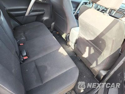 Zdjęcie 11 z 13 samochodu: 2018 TOYOTA RAV4 HYBRID XLE VIN:JTMRJREV2JD258205 - miniatura