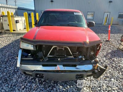 Piąte zdjęcie samochodu w środku: 2004 CHEVROLET SILVERADO K1500 VIN:1GCEK19T34E282615 - miniatura