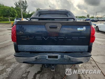Zdjęcie 6 z 12 samochodu: 2005 CHEVROLET AVALANCHE C1500 VIN:3GNEC12Z45G113037 - miniatura
