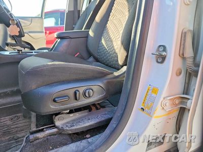 Zdjęcie 12 z 13 samochodu: 2020 CHEVROLET EQUINOX LT VIN:3GNAXKEV3LS578758 - miniatura
