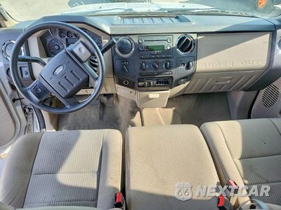 Zdjęcie 8 z 13 samochodu: 2008 FORD F350 SRW SUPER DUTY VIN:1FTWX31R08EC70686 - miniatura