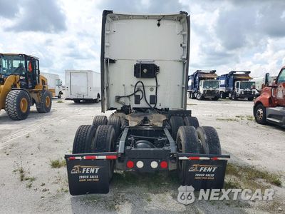 Zdjęcie 6 z 14 samochodu: 2018 KENWORTH T680 SEMI TRUCK VIN:1XKYD49XXJJ193238 - miniatura