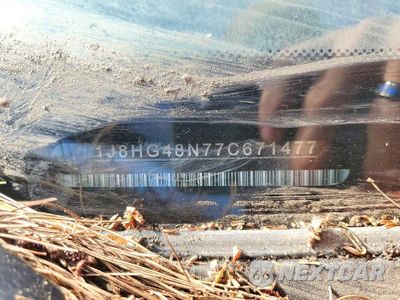 Zdjęcie 12 z 12 samochodu: 2007 JEEP COMMANDER VIN:1J8HG48N77C671477 - miniatura
