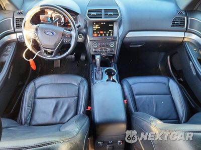 Zdjęcie 8 z 13 samochodu: 2017 FORD EXPLORER XLT VIN:1FM5K8D85HGD50964 - miniatura