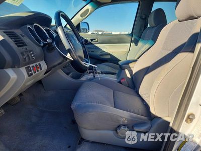 Zdjęcie 7 z 13 samochodu: 2006 TOYOTA TACOMA V6 VIN:5TELU42NX6Z265003 - miniatura