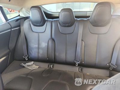 Zdjęcie 10 z 13 samochodu: 2015 TESLA MODEL S 85 VIN:5YJSA1H18FF094566 - miniatura