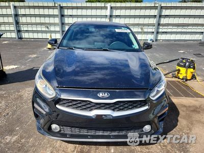 Piąte zdjęcie samochodu w środku: 2019 KIA FORTE LXS VIN:3KPF24AD8KE032671 - miniatura