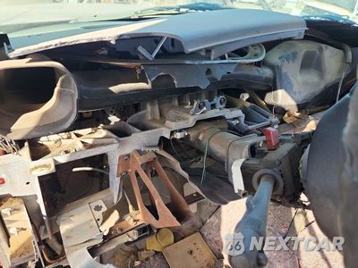 Zdjęcie 9 z 12 samochodu: 2002 CHEVROLET SILVERADO C1500 VIN:2GCEC19X821224837 - miniatura