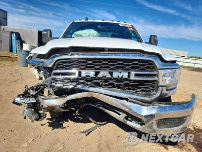 Piąte zdjęcie samochodu w środku: 2024 RAM 2500 TRADESMAN VIN:3C6UR5CLXRG413828 - miniatura