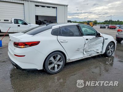 Trzecie zdjęcie samochodu z tyłu: 2019 KIA OPTIMA S VIN:5XXGT4L37KG359950 - miniatura