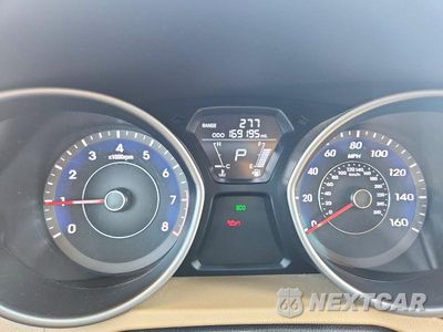 Zdjęcie 9 z 12 samochodu: 2013 HYUNDAI ELANTRA GLS VIN:5NPDH4AE1DH187804 - miniatura