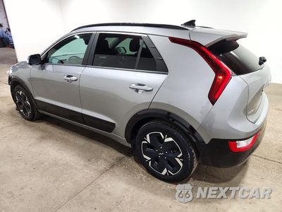 Drugie zdjęcie samochodu z przodu: 2023 KIA NIRO WIND VIN:KNDCR3L10P5075173 - miniatura