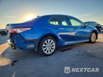 Trzecie zdjęcie samochodu z tyłu: 2020 TOYOTA CAMRY LE VIN:4T1C11AK9LU328994 - miniatura