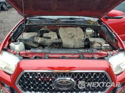 Zdjęcie 11 z 12 samochodu: 2018 TOYOTA TACOMA TRD OFF-ROAD VIN:3TMCZ5AN0JM131535 - miniatura