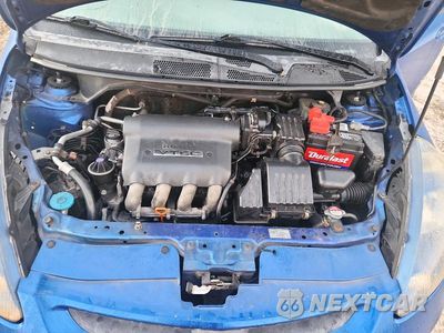 Zdjęcie 11 z 12 samochodu: 2008 HONDA FIT VIN:JHMGD38468S017783 - miniatura