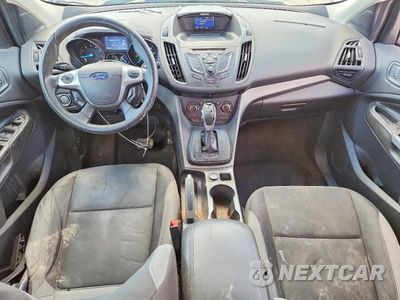 Zdjęcie 8 z 13 samochodu: 2014 FORD ESCAPE S VIN:1FMCU0F72EUA55020 - miniatura