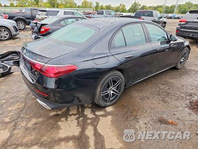 Trzecie zdjęcie samochodu z tyłu: 2025 MERCEDES-BENZ E 350 4MATIC VIN:W1KLF4HB0SA119131 - miniatura