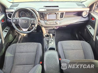 Zdjęcie 8 z 14 samochodu: 2016 TOYOTA RAV4 XLE VIN:2T3RFREV4GW472402 - miniatura