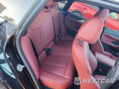Zdjęcie 10 z 12 samochodu: 2023 BMW I4 EDRIVE 35 VIN:WBY43AW0XPFR41824 - miniatura