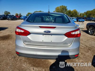 Zdjęcie 6 z 12 samochodu: 2014 FORD FOCUS SE VIN:1FADP3F25EL261062 - miniatura
