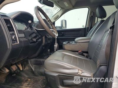 Zdjęcie 7 z 13 samochodu: 2018 RAM 3500 ST VIN:3C63R3GL6JG361130 - miniatura