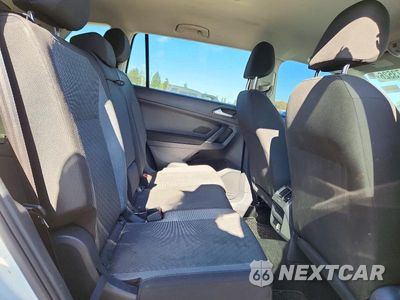 Zdjęcie 11 z 13 samochodu: 2018 VOLKSWAGEN TIGUAN S VIN:3VV0B7AX9JM158710 - miniatura