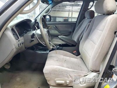 Zdjęcie 7 z 13 samochodu: 2002 TOYOTA SEQUOIA SR5 VIN:5TDZT34A92S112265 - miniatura