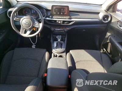 Zdjęcie 8 z 12 samochodu: 2019 KIA FORTE LXS VIN:3KPF24AD0KE058245 - miniatura