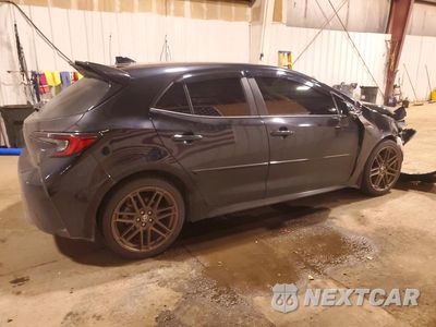 Trzecie zdjęcie samochodu z tyłu: 2025 TOYOTA COROLLA HATCHBACK NIGHTSHADE VIN:JTND4MBE9S3235595 - miniatura