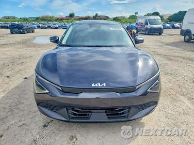 Piąte zdjęcie samochodu w środku: 2025 KIA EV6 LIGHT LONG RANGE VIN:5XYC34JA9SG010588 - miniatura