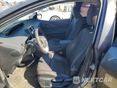 Zdjęcie 7 z 12 samochodu: 2017 TOYOTA PRIUS TWO ECO VIN:JTDKARFU2H3031717 - miniatura