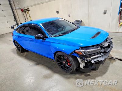 Czwarte zdjęcie samochodu z boku: 2023 HONDA CIVIC TYPE-R VIN:JHMFL5G42PX002176 - miniatura