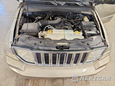 Zdjęcie 12 z 13 samochodu: 2010 JEEP LIBERTY LIMITED VIN:1J4PN5GK3AW150858 - miniatura