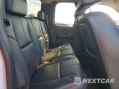 Zdjęcie 10 z 12 samochodu: 2008 CHEVROLET SILVERADO K1500 VIN:2GCEK190381291747 - miniatura