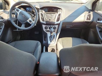 Zdjęcie 8 z 13 samochodu: 2014 FORD FOCUS SE VIN:1FADP3F2XEL268377 - miniatura
