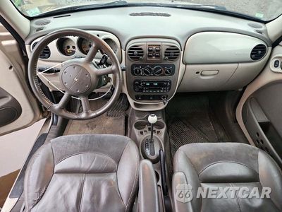 Zdjęcie 8 z 12 samochodu: 2004 CHRYSLER PT CRUISER LIMITED VIN:3C8FY68B84T363505 - miniatura