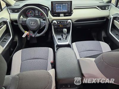Zdjęcie 8 z 14 samochodu: 2019 TOYOTA RAV4 XLE VIN:JTMP1RFV0KD016343 - miniatura