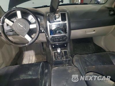 Zdjęcie 8 z 12 samochodu: 2006 CHRYSLER 300C SRT-8 VIN:2C3LA73W66H221484 - miniatura