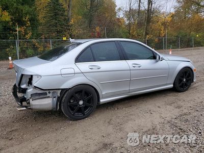 Trzecie zdjęcie samochodu z tyłu: 2014 MERCEDES-BENZ C 300 4MATIC VIN:WDDGF8AB2EG231854 - miniatura