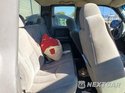 Zdjęcie 10 z 12 samochodu: 2003 CHEVROLET SILVERADO C1500 VIN:2GCEC19V931361155 - miniatura