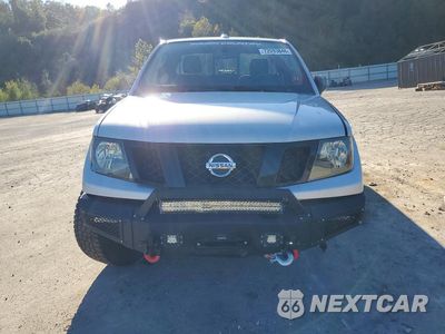 Piąte zdjęcie samochodu w środku: 2011 NISSAN FRONTIER SV V6 VIN:1N6AD0CW8BC422668 - miniatura