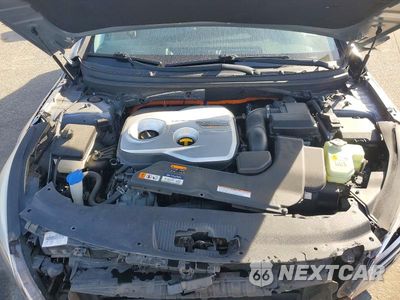 Zdjęcie 11 z 13 samochodu: 2016 HYUNDAI SONATA HYBRID SE VIN:KMHE24L10GA026657 - miniatura