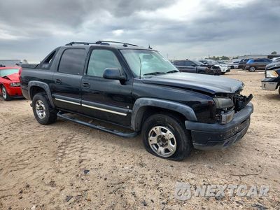 Czwarte zdjęcie samochodu z boku: 2005 CHEVROLET AVALANCHE C1500 VIN:3GNEC12Z95G288786 - miniatura